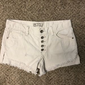 Free People white denim shorts. Size 25.